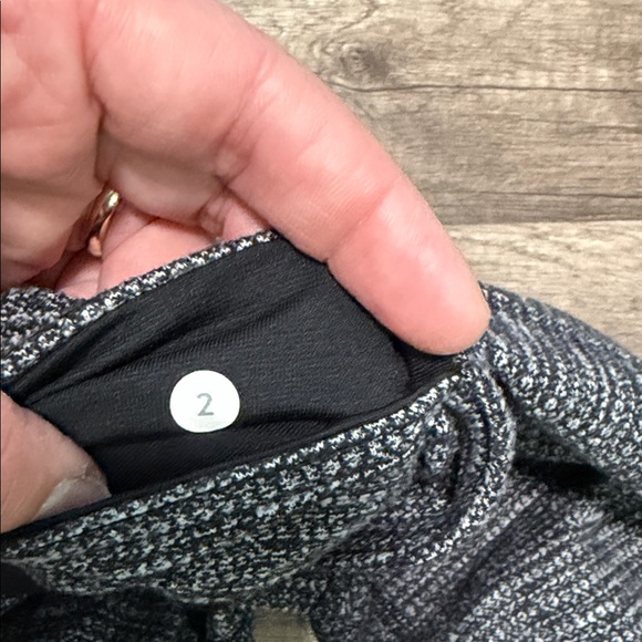 Lululemon Skinny Groove Pant Leggings, Size 2 - Picture 6 of 12